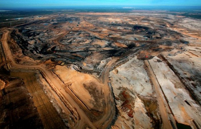 Canada's Alberta Tar Sands Mining Pits